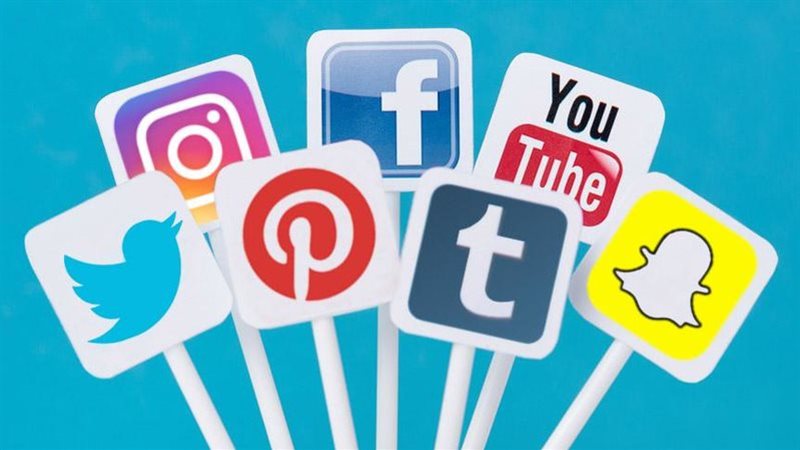 مواقع التواصل 