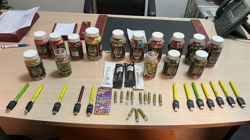 مطار القاهرة يضبط