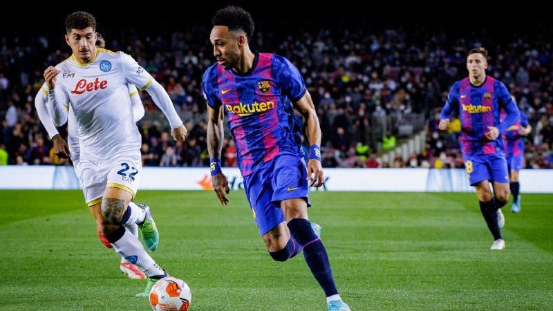 برشلونة ونابولي