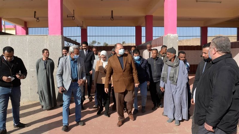 محافظ أسيوط اللواء
