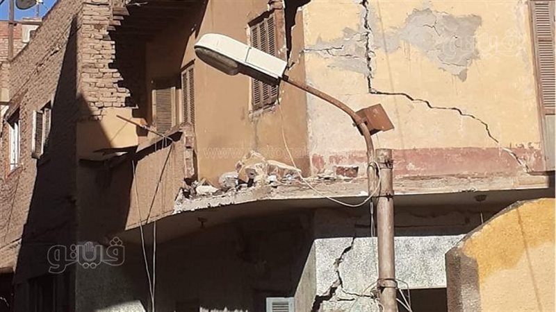 انهيار جزئي لعقار