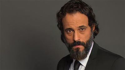 يوسف الشريف يبحث عن فيلم سينمائي جديد 