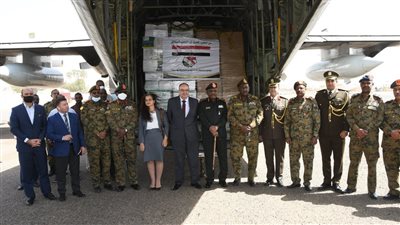 بتوجيهات من الرئيس.. إقلاع 4 طائرات تحمل شحنات طبية متوجهة إلى السودان