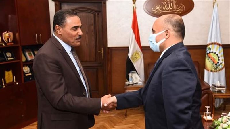 محافظ مطروح ووكيل