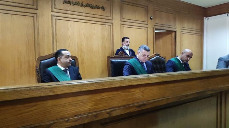 محاكمة رجل الأعمال