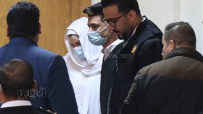 الحبس 3 سنين لـ حنين حسام في الإتجار بالبشر