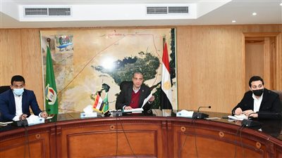 محافظ الفيوم يشكل لجنة لحصر الأشجار العتيقة لحمايتها من تقلبات الطقس