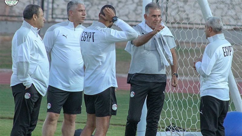 الجهاز الفني لمنتخب