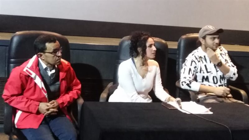 عرض فيلم للإيجار