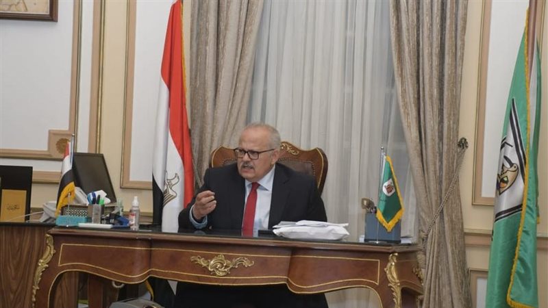 رئيس جامعة القاهرة