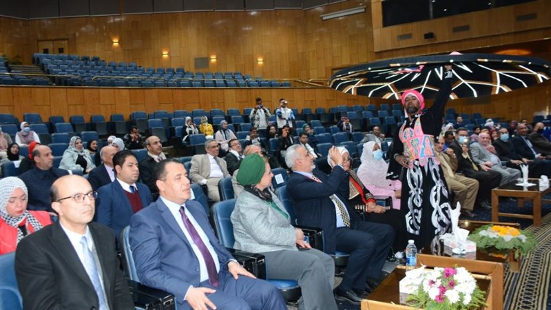 مؤتمر البيئة بجامعة