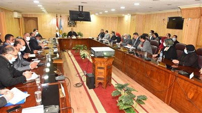 محافظ أسيوط: تكثيف الزيارات الميدانية لتحديد احتياجات المواطنين