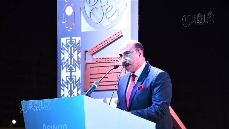 محافظ أسوان اللواء