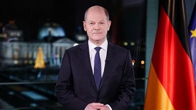 المستشار الألماني يدعو مواطنيه لمغادرة أوكرانيا 