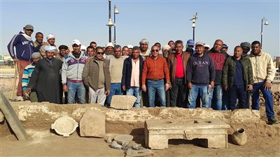 العثور على لوحة جنائزية تضم الملك تحتمس الرابع وأمنحتب الثاني معًا لأول مرة