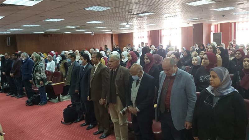  ندوة بكلية الآداب
