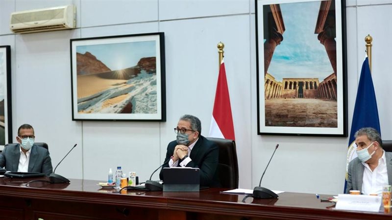 الدكتور خالد العناني