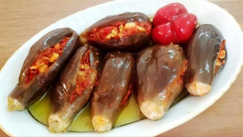 طريقة عمل مكدوس الباذنجان