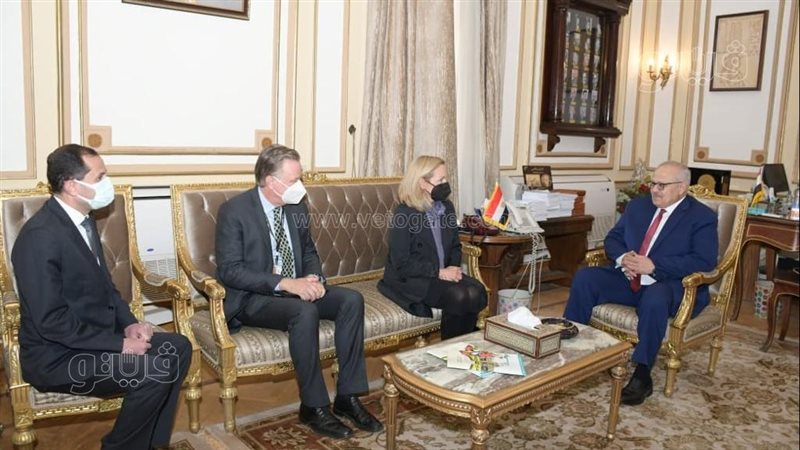 الخشت يستقبل مديرة