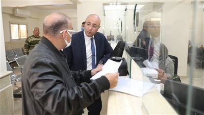 محافظ بني سويف يتفقد سير العمل بالمركز التكنولوجي بالديوان العام 