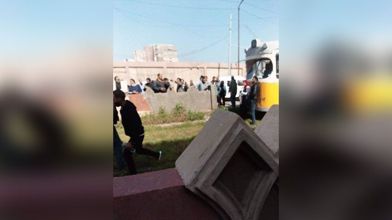 محمد رمضان يعطل ترام