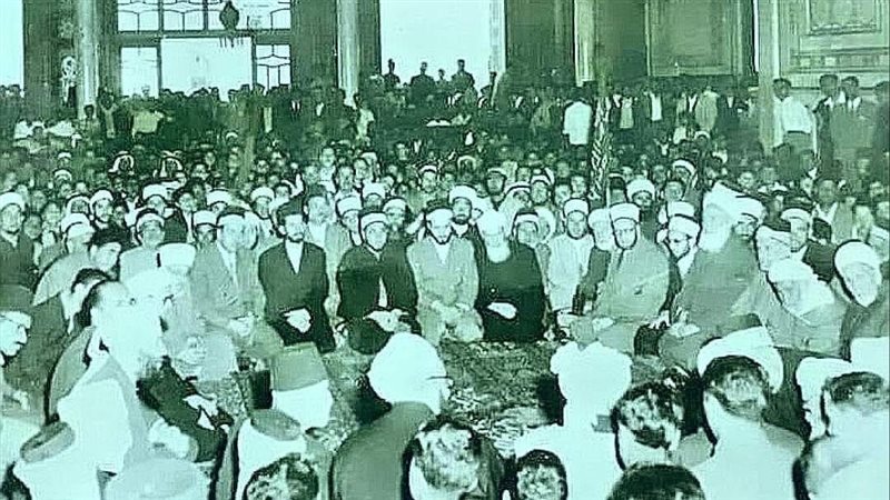 صورة نادرة لدعم الصوفية