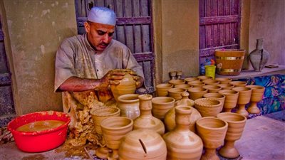  خطة الدولة للنهوض بالصناعات اليدوية... استراتيجية جديدة لتطوير القطاع وخلق بيئة حاضنة قوية.. خطة طموحة لوصول الصادرات لـ 650 مليون دولار بحلول عام 2027