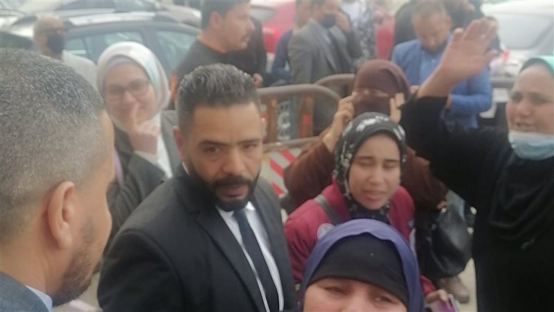 فرحه والده نجلاء