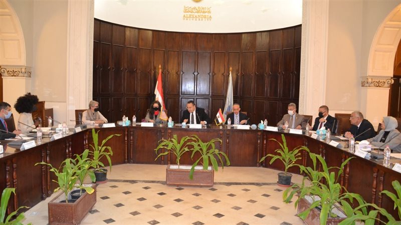 رئيس جامعة الإسكندرية