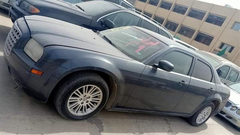 سيارات جمارك مطار