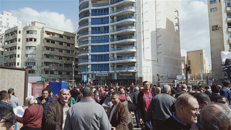 اقبال كبير من الناخبين