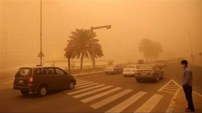 عاصفة ترابية وسقوط أمطار خفيفية في الأقصر 