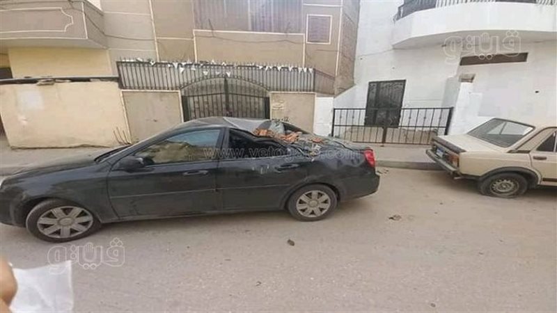 سقوط بلكونة عقار