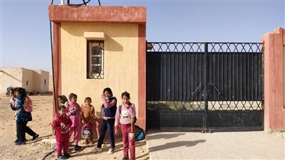 إحالة العاملين بمدارس مدينة رأس الحكمة بمطروح للتحقيق لعدم الانضباط |صور