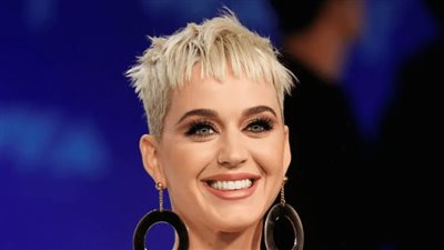 كاتي بيري تكشف أخطاء أغنية Firework بعد 12 سنة من إصدارها | فيديو 