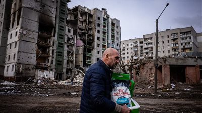 فتح ممرات إنسانية في 5 مدن أوكرانية صباح اليوم لمغادرة المدنيين|فيديو