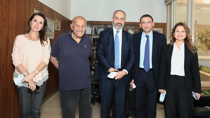 جانب من توقيع الاتفاقية