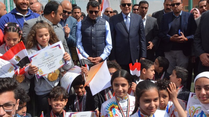 وزير الشباب يتفقد