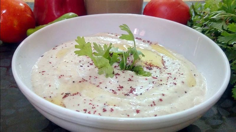 سلطة الطحينة