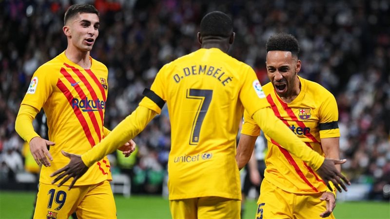 احتفال لاعبي برشلونة