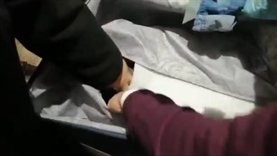 أحدث حيل المهربين لتهريب الممنوعات بمطار القاهرة