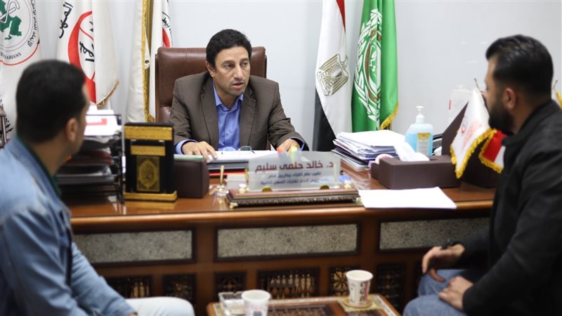 خلال الحوار 