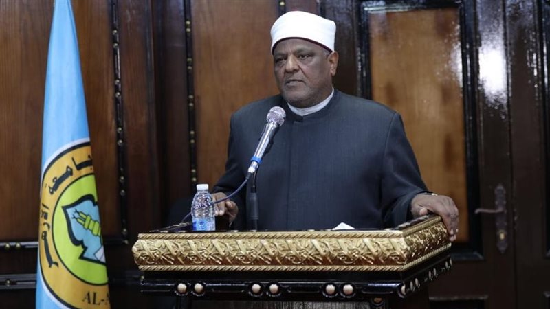 الدكتور عباس شومان