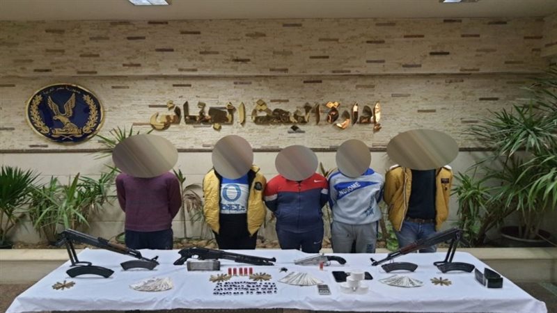 المتهمين 