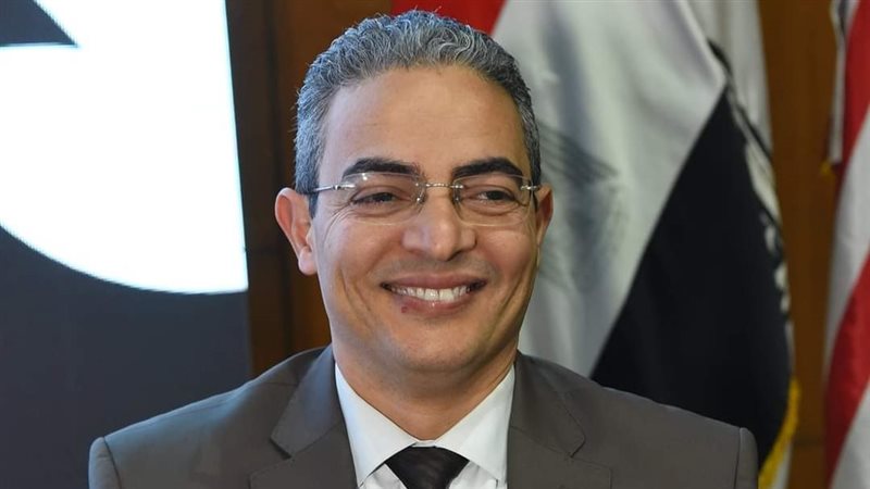 الدكتور طارق سعدة