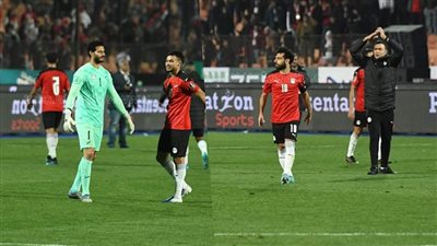 حزن محمد صلاح وفرحة الشناوي والحضري.. مشاهد بعد لقاء مصر والسنغال | فيديو وصور