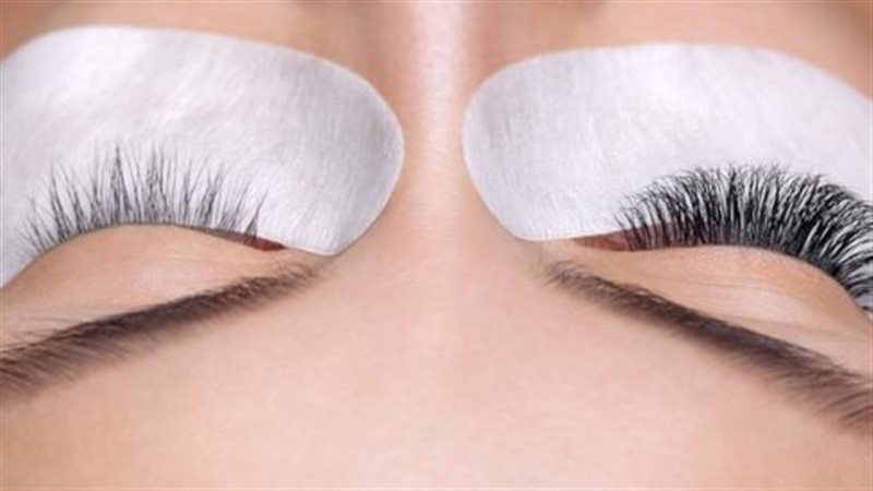 اسباب تساقط الرموش