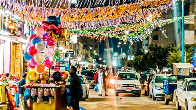 أجواء رمضانية في مطروح.. زينة وفوانيس وبهجة المصريين | صور