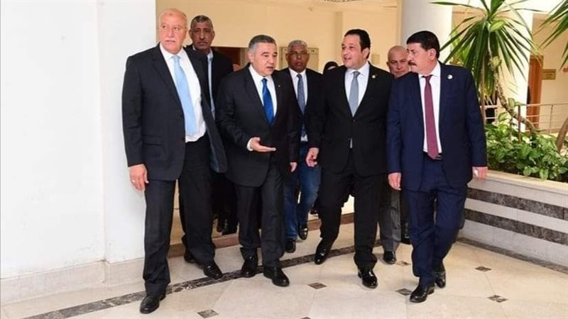 محافظ البحر الاحمر