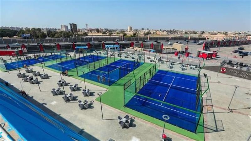 ملاعب البادل بالنادي